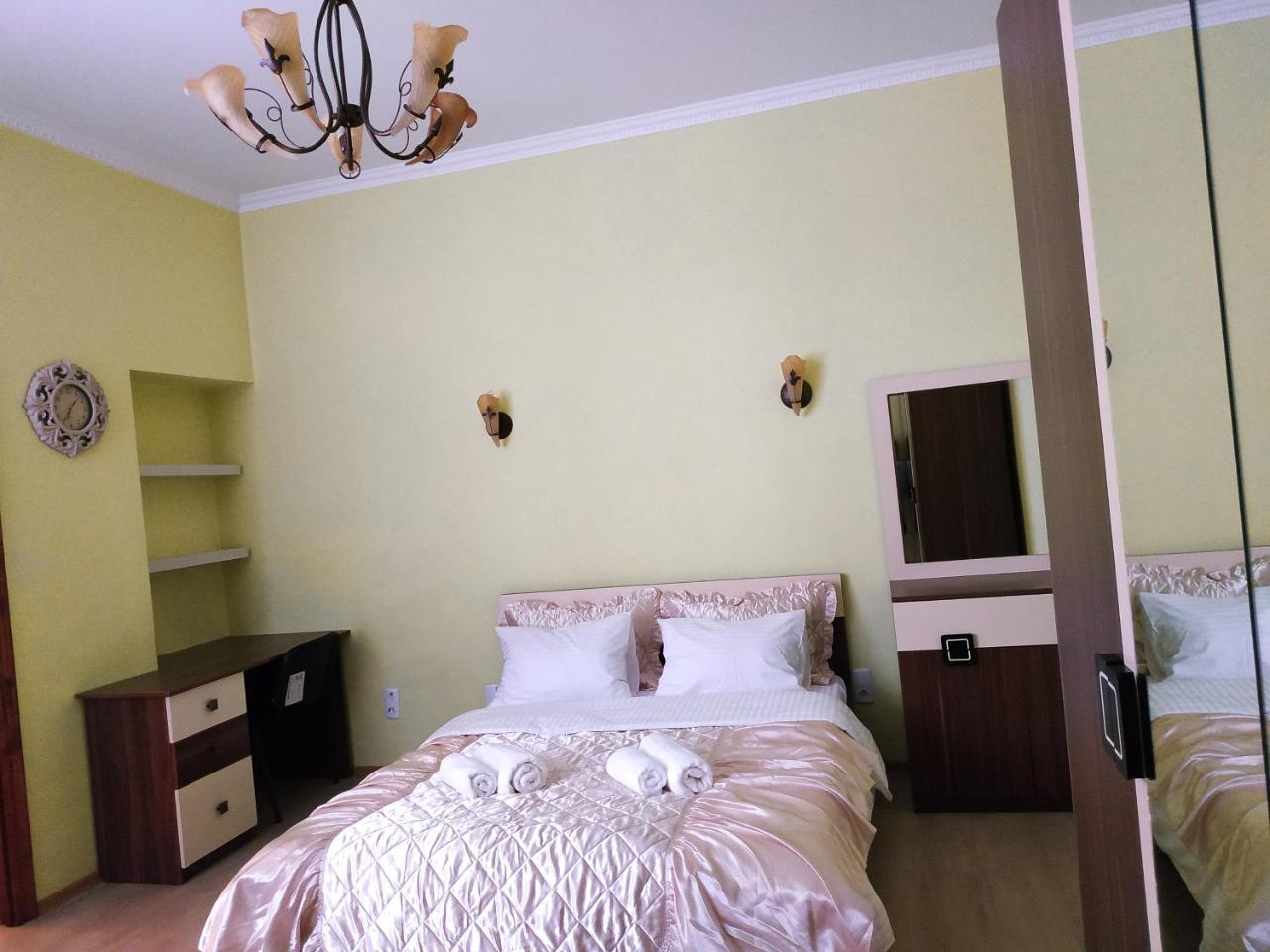 Lviv City Apartment ภายนอก รูปภาพ